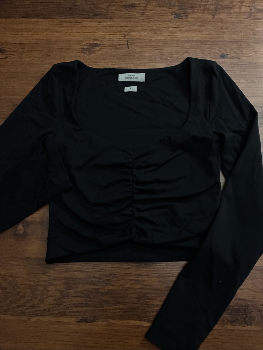Babaton Black Ruched Long-Sleeve Crop Top